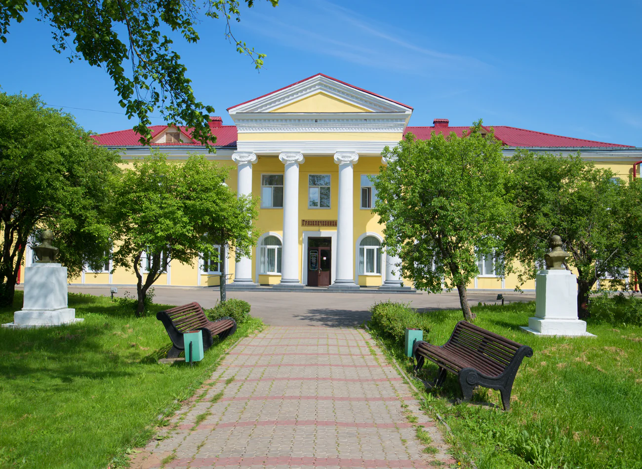 Прогулка по Старой Руссе и посещение бальнеологического курорта — экскурсия, Старая Русса, Россия | Покатаем