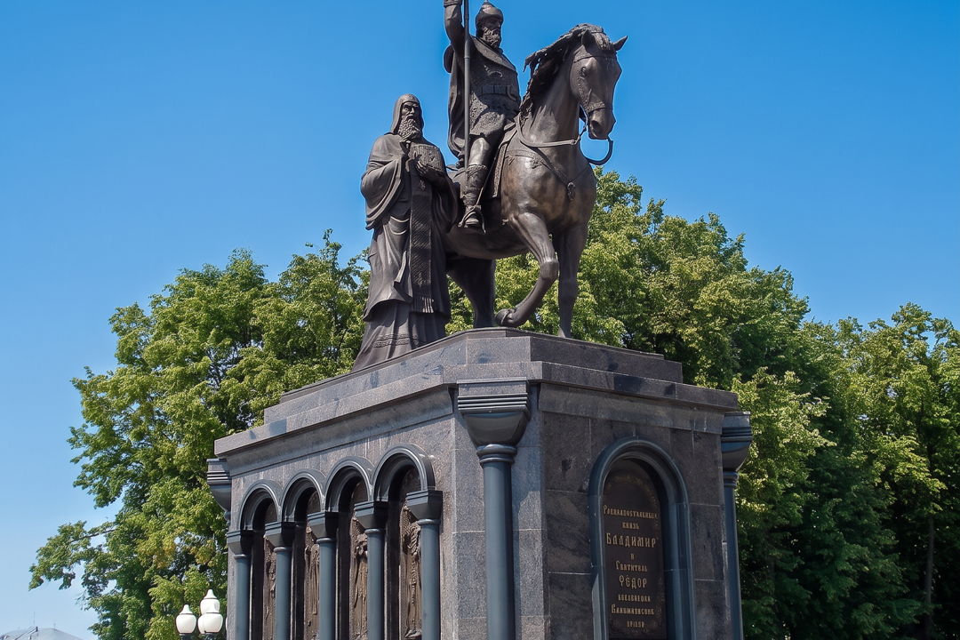Квест-экскурсия по Владимиру: Город соборов и легенд (без гида) — фото 2