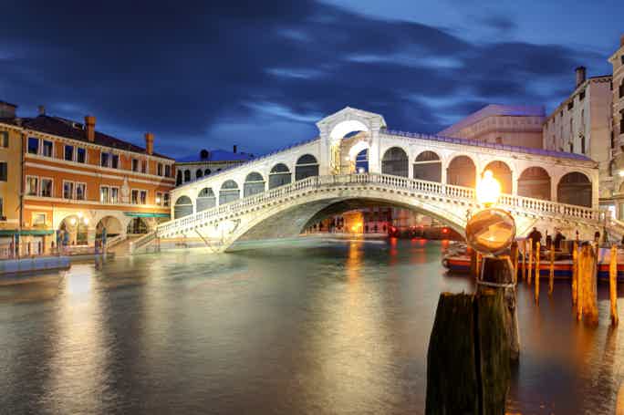 Venice Legends, Anecdotes and Ghost stories small group or private tour