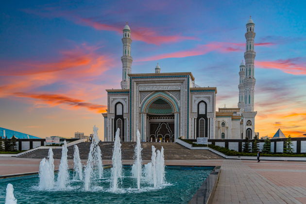 Архитектура и смысл республиканской мечети в Астане