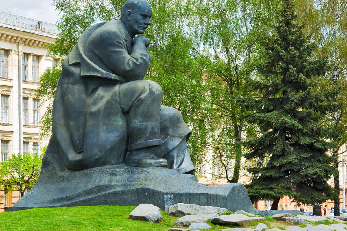 Памятник Якубу Коласу