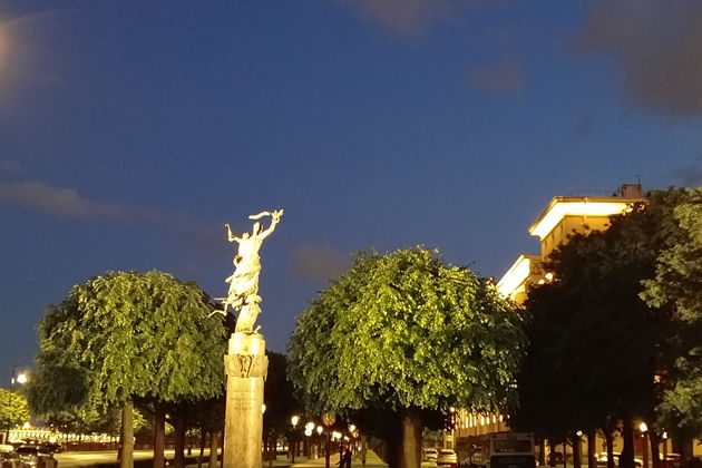 Виды Вечерний  Петербург в огнях города на автомобиле 