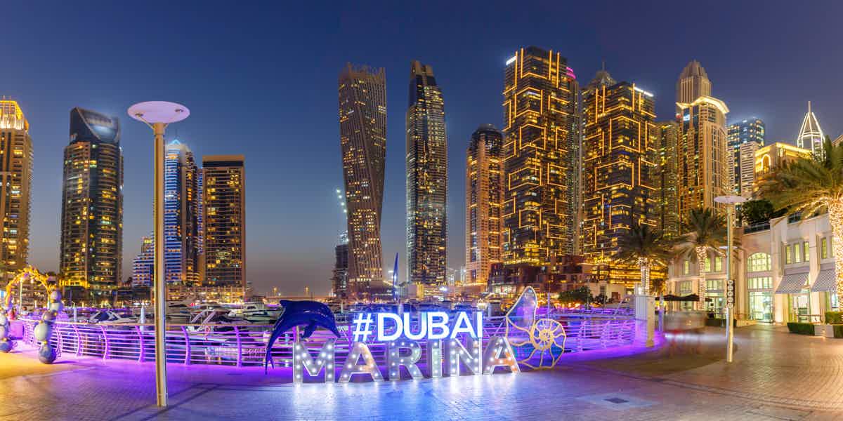 Dubai Marina: Guided Sightseeing Tour by Speedboat - photo 1