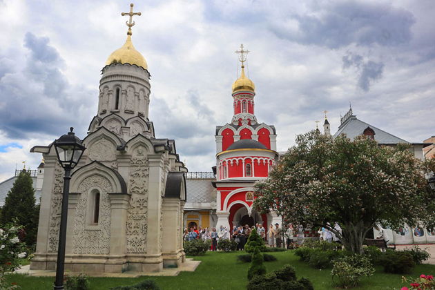 Возрождённые святыни: по храмам и монастырям Истринского края
