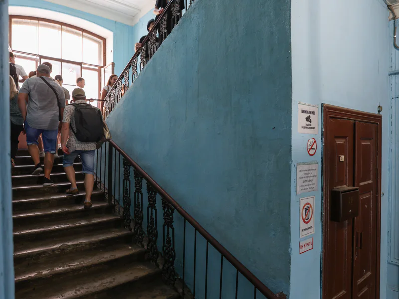 Петербург 4 в 1: дворы, парадные, коммуналки и крыша — фото 7, Санкт-Петербург | Покатаем