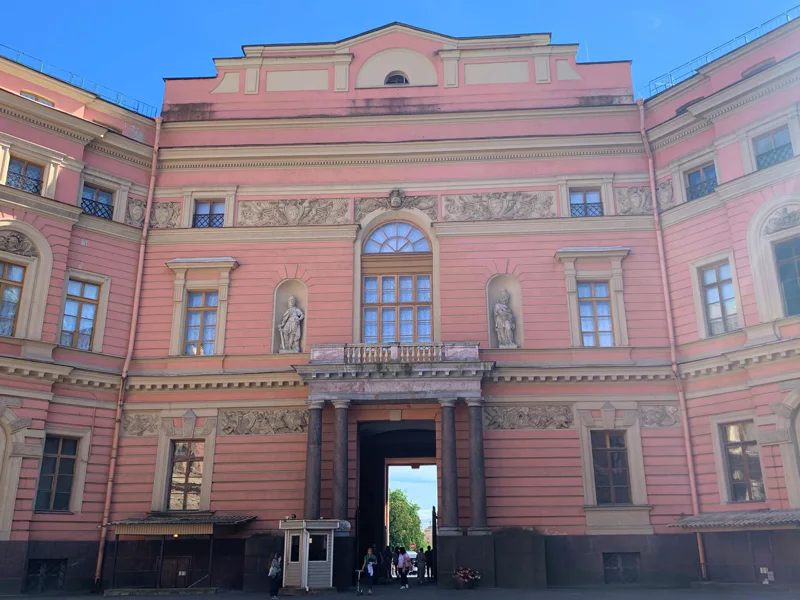 Последняя ночь Императора Павла I: аудиэкскурсия по следам заговорщиков — фото 4, Санкт-Петербург | Покатаем