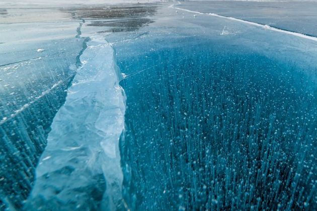 Виды Хрустальный лёд Байкала в Большом Голоустном