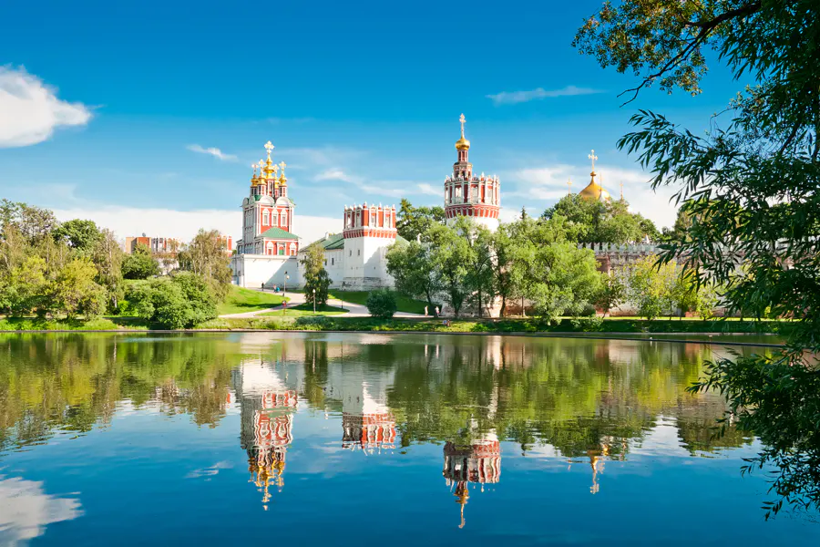 Пешеходная экскурсия в Новодевичий монастырь — фото 1