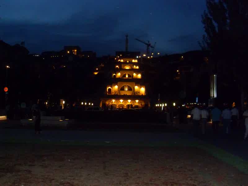 Огни вечернего Еревана - фото 3