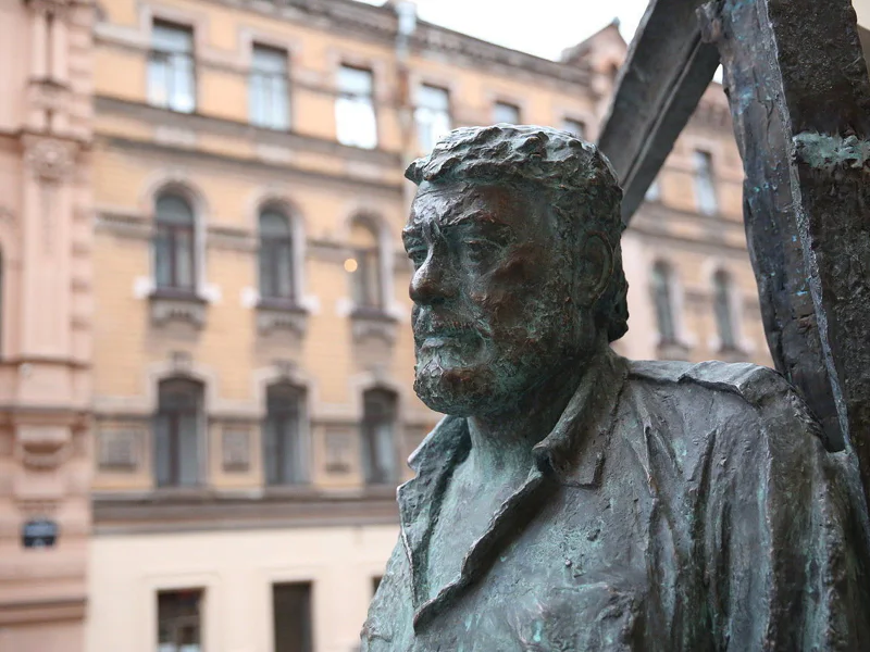 Прогулка с Сергеем Довлатовым (индивидуальная пешеходная) — фото 3, Санкт-Петербург | Покатаем