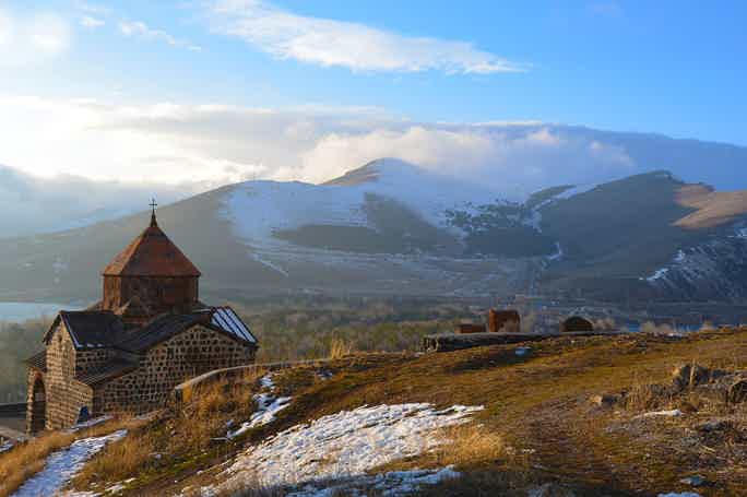 Новогодняя программа путешествия по Армении на 5 дней 