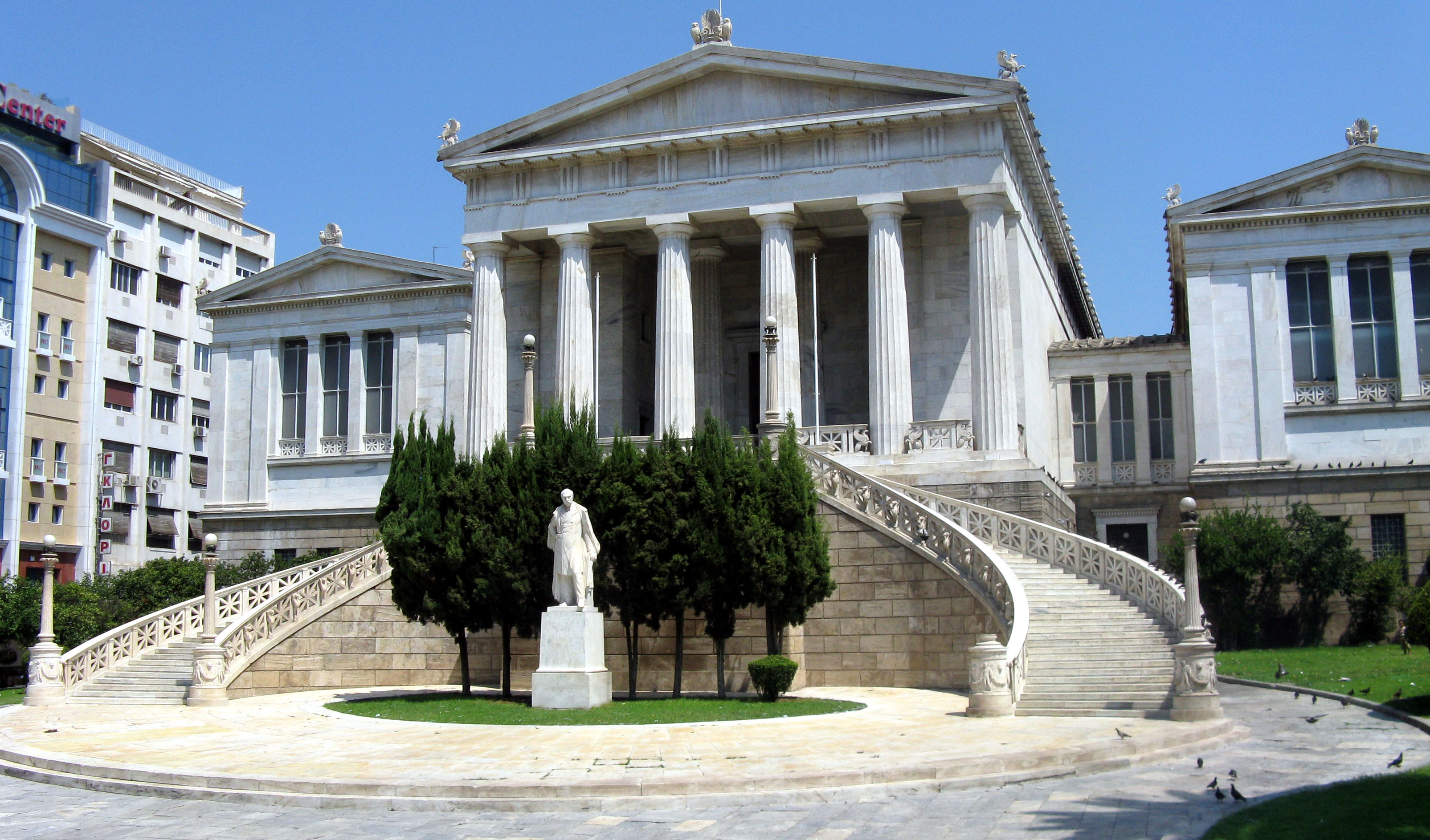 Здания античной архитектуры. Национальная библиотека Греции. Национальная библиотека Греции в Афинах. Мэрия Афины. Греция Афины здания.