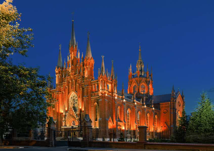 Готические храмы Москвы - фото 1