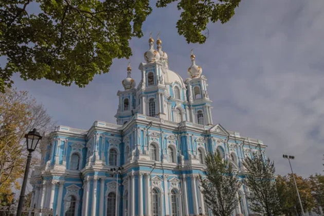 Виды Подъём на смотровую площадку Смольного собора