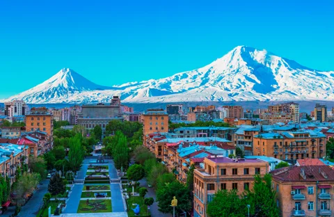 Солнечный Ереван — один из древнейших городов мира!