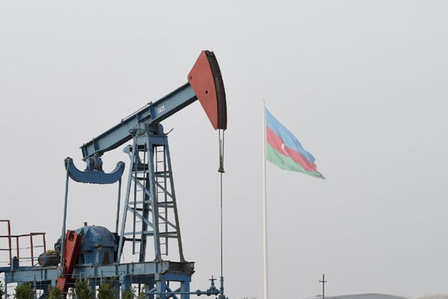 Виды Гобустан + обзорная экскурсия по Баку