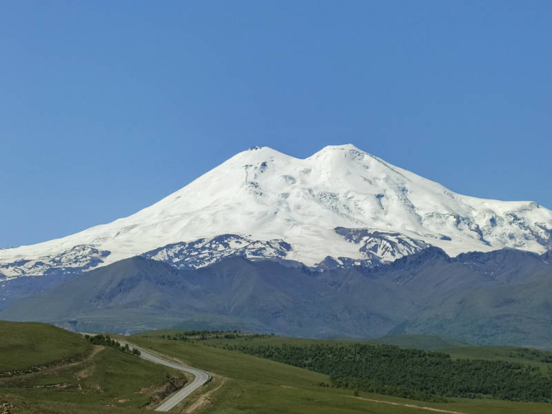 Эльбрус, озеро Гижгит и горный калейдоскоп.