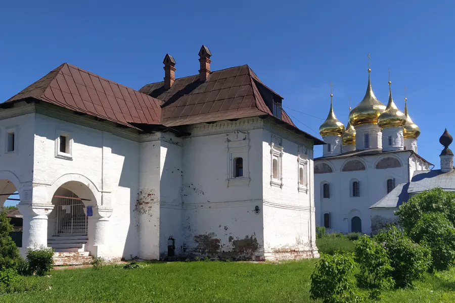 Гороховец — скрытый за горами — фото 1