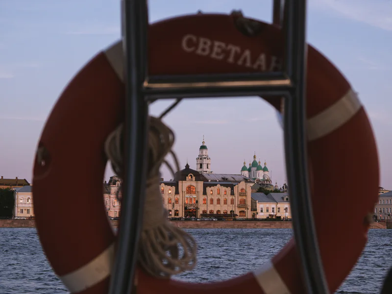 Обзорная прогулка вдоль набережных на катере — фото 6, Астрахань | Покатаем
