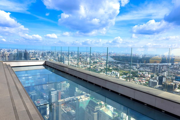 Из Паттайи в Бангкок: вечерний город, панорамы, небоскрёбы и круиз по реке