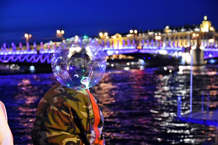 Атмосферная прогулка по ночному Петербургу - фото 4