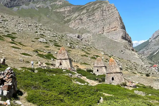 Все самое лучшее: Верхняя Балкария, Язык тролля и Голубые озёра — фото 3