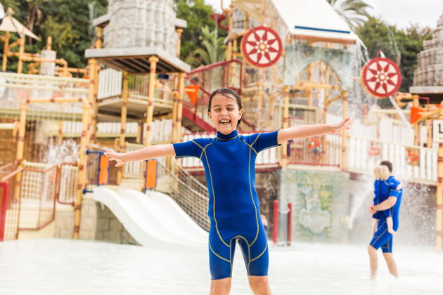 Билет в аквапарк Water World Ocean Park