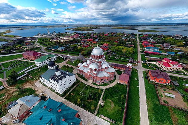 Экскурсия на остров-град Свияжск на транспорте туристов