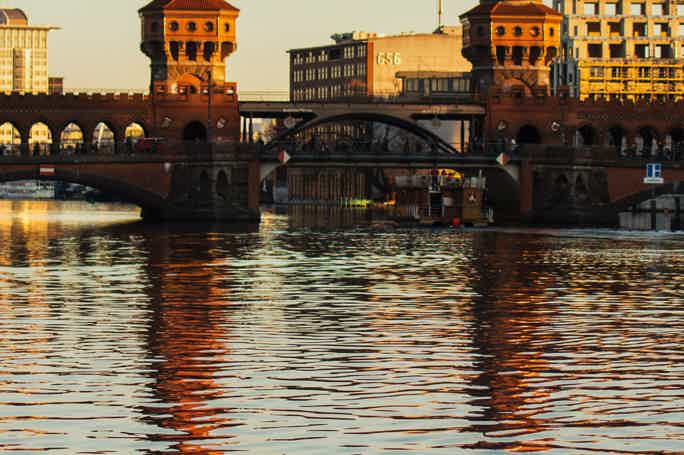 Three-Hour Kayak Tour Through East Berlin