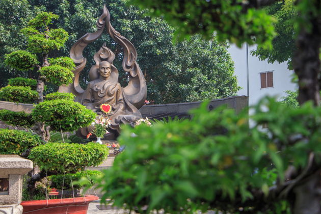 Путешествие по Хошимину на мотоцикле с достопримечательностями и едой