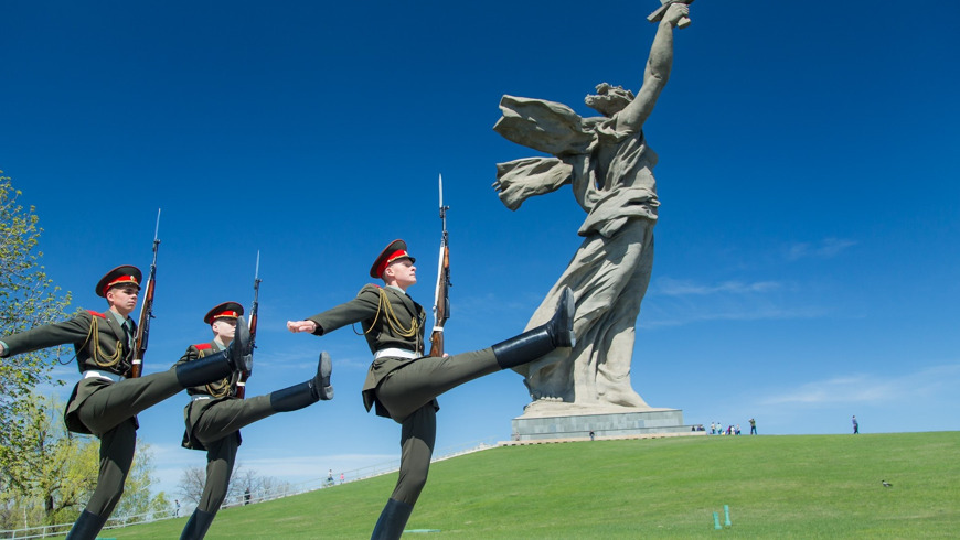 Мемориальный комплекс «Героям Сталинградской Битвы» на Мамаевом Кургане