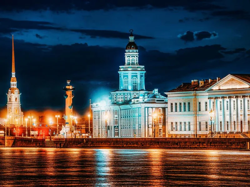 Ночной город и Нева: завораживающий Петербург на автобусе и теплоходе — фото 7, Санкт-Петербург | Покатаем