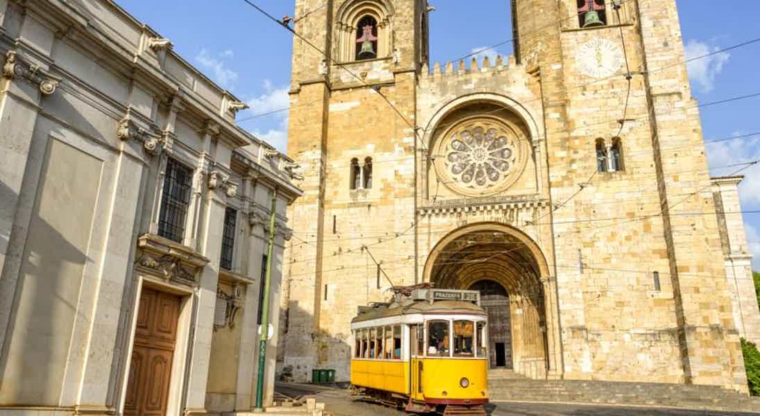 Богемный Шиаду и старинная Алфама – пешеходная экскурсия по Лиссабону - фото 3