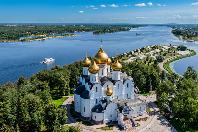 Экскурсионный рейс «Волга — сердце Ярославля» на электрокатамаране