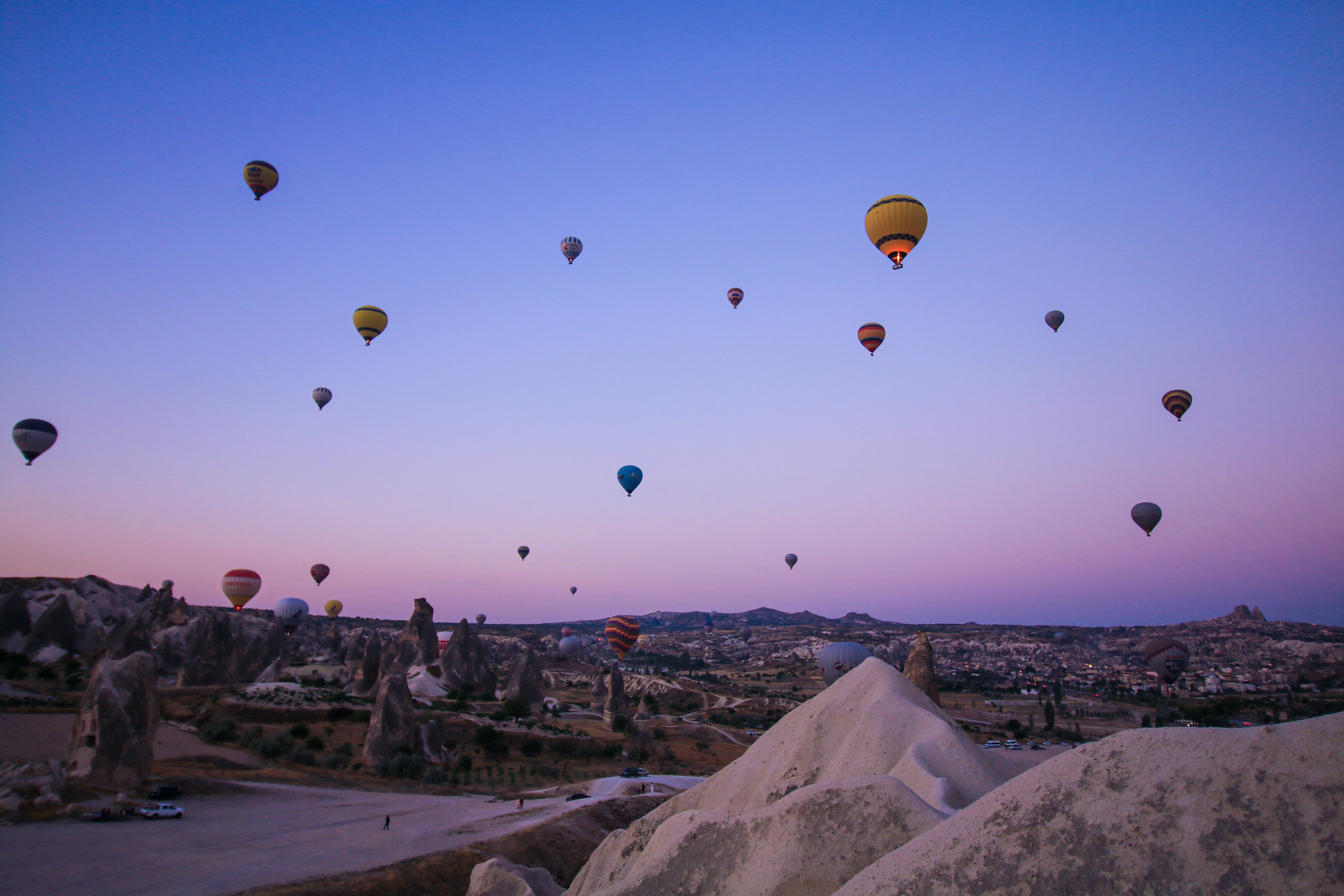 Шары в турции каппадокия. Каппадокия шары. Каппадокия полет на воздушном. Фестиваль воздушных шаров в Турции Каппадокия. Полет на шаре в Каппадокии.