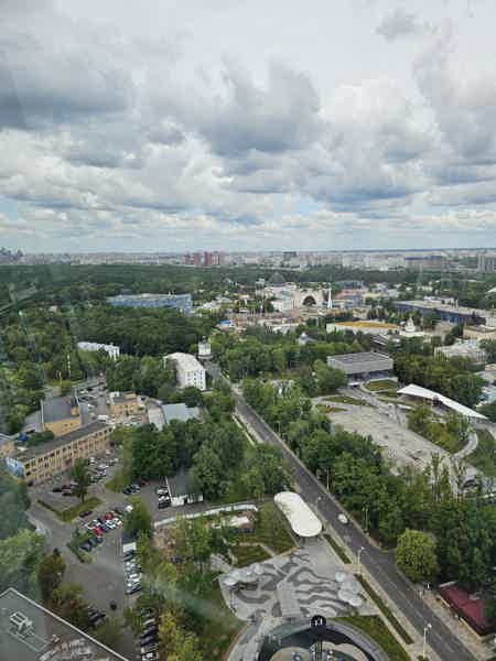 «Солнце Москвы»: экскурсия по ВДНХ + панорамный полёт над ВДНХ и столицей - фото 2
