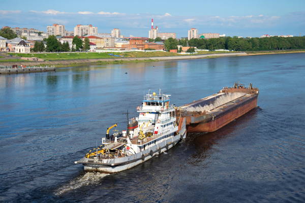 Рыбинское водохранилище на машине