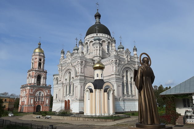 Вышний Волочёк: Меж двух столиц, среди каналов и мостов