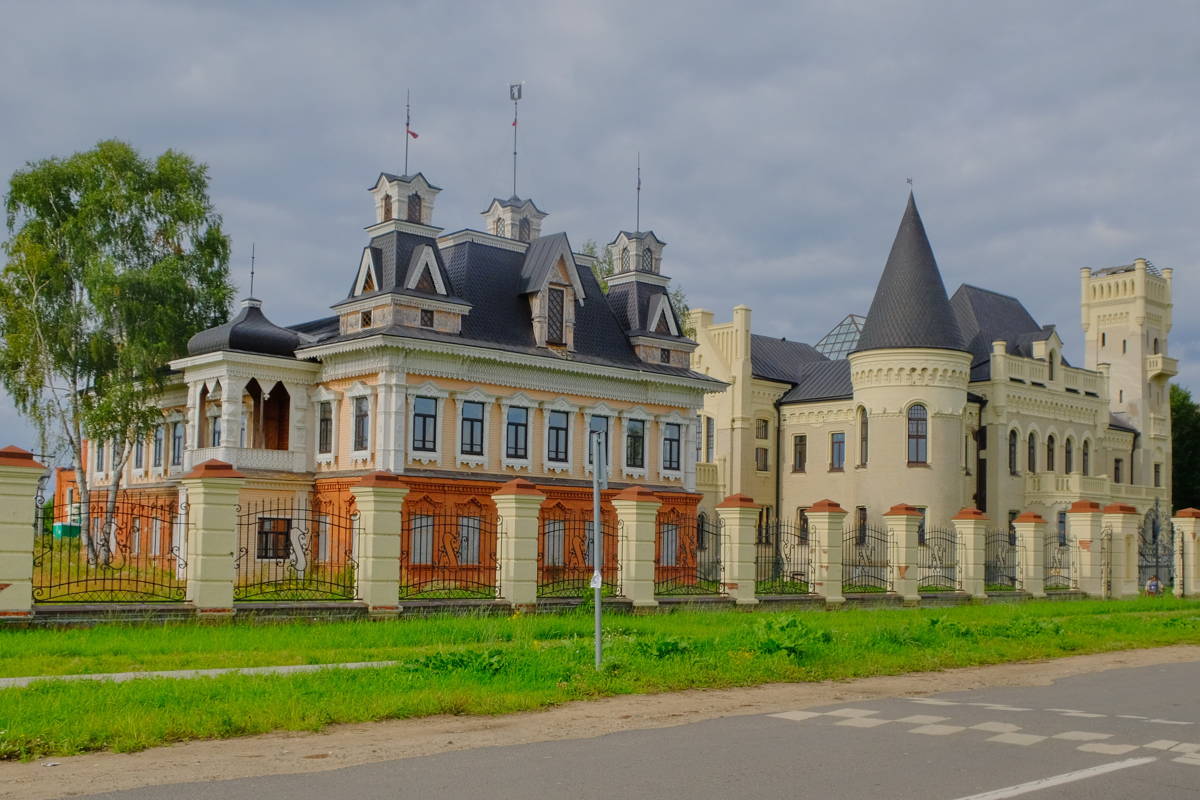 Замок Понизовкиных
