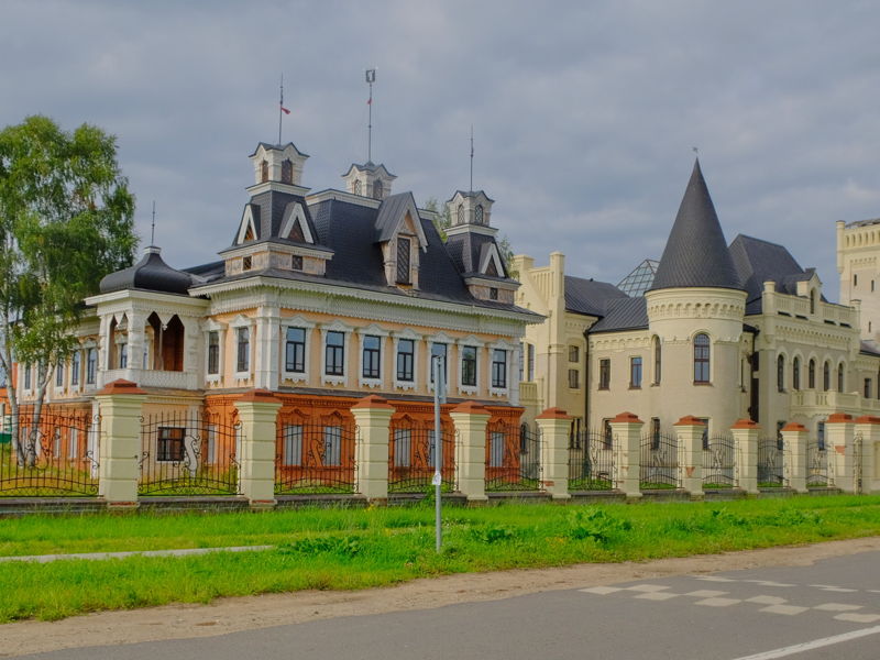 Замок Понизовкиных, Некрасовские места и родина А.М. Опекушина - экскурсия в Ярославль, Россия