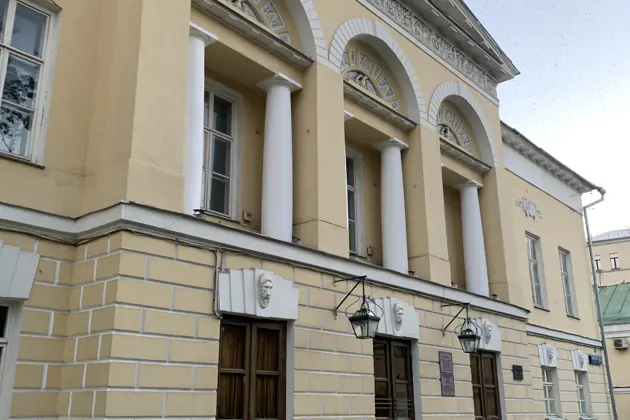 Вдохновенная Поварская улица — фото 3
