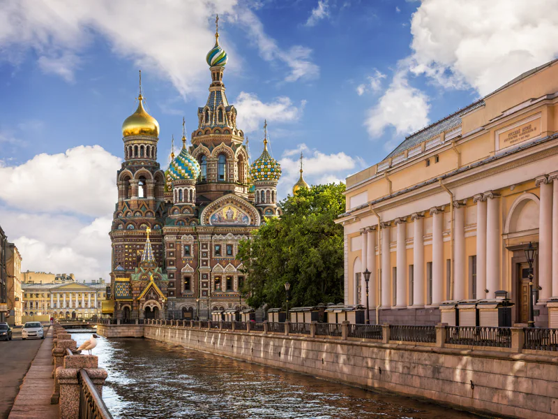 Индивидуальная экскурсия по храмам и монастырям Петербурга на автомобиле — фото 4, Санкт-Петербург | Покатаем