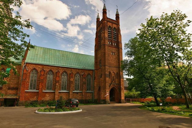 Готические храмы Москвы