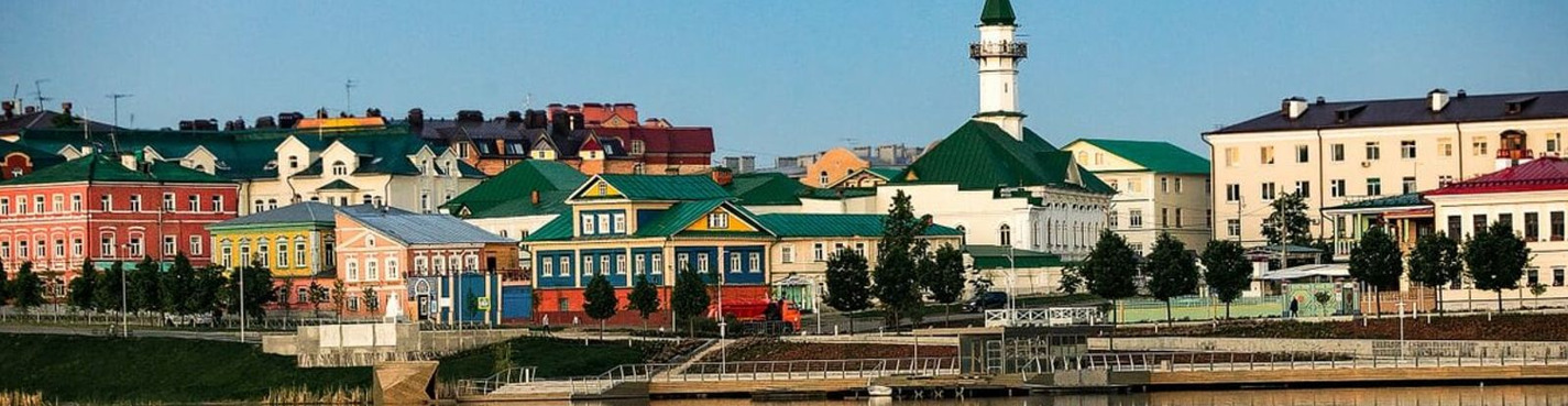 Казань: город меж крестом и полумесяцем