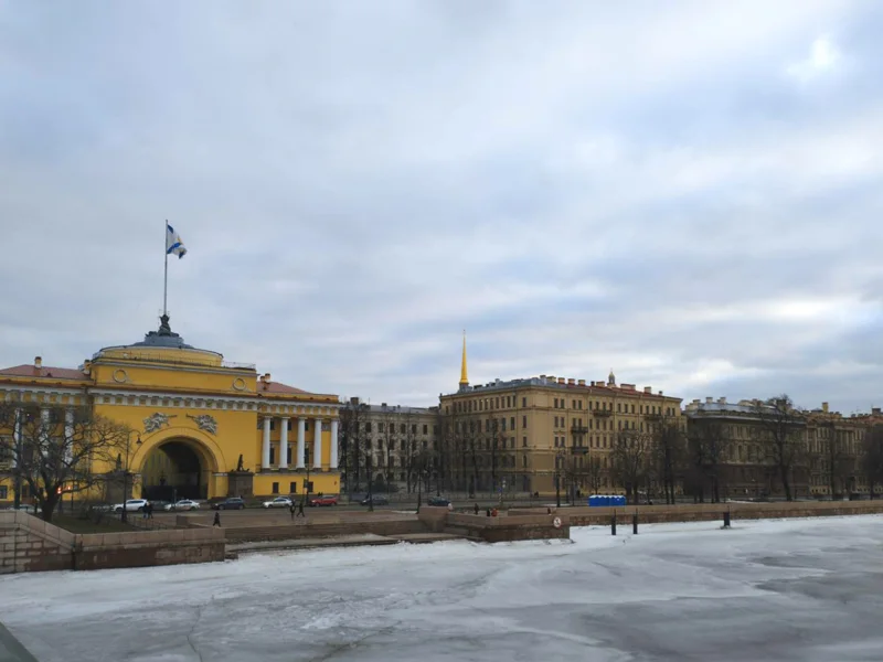 Мобильная квест-экскурсия «Хранители Санкт-Петербурга» — фото 3, Санкт-Петербург | Покатаем