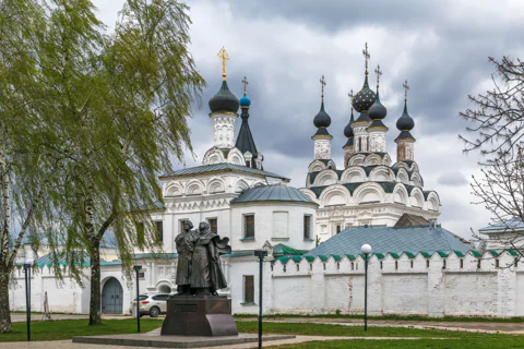 Окские просторы: автопрогулка по Мурому с местным гидом