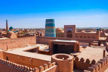 Посетить древний нетуристический Ичан-Кала