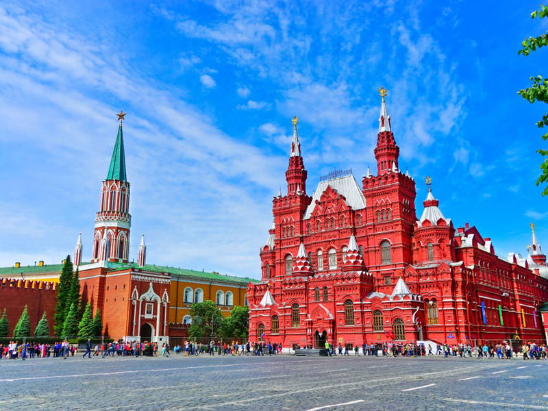 «Наземный и подземный Кремль» — семейная театрализованная экскурсия-квест