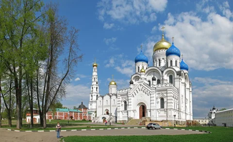 Водное путешествие к великой святыне "Московская лавра"
