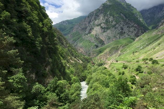 Виды Знакомство с прошлым: город Мертвых и два ущелья